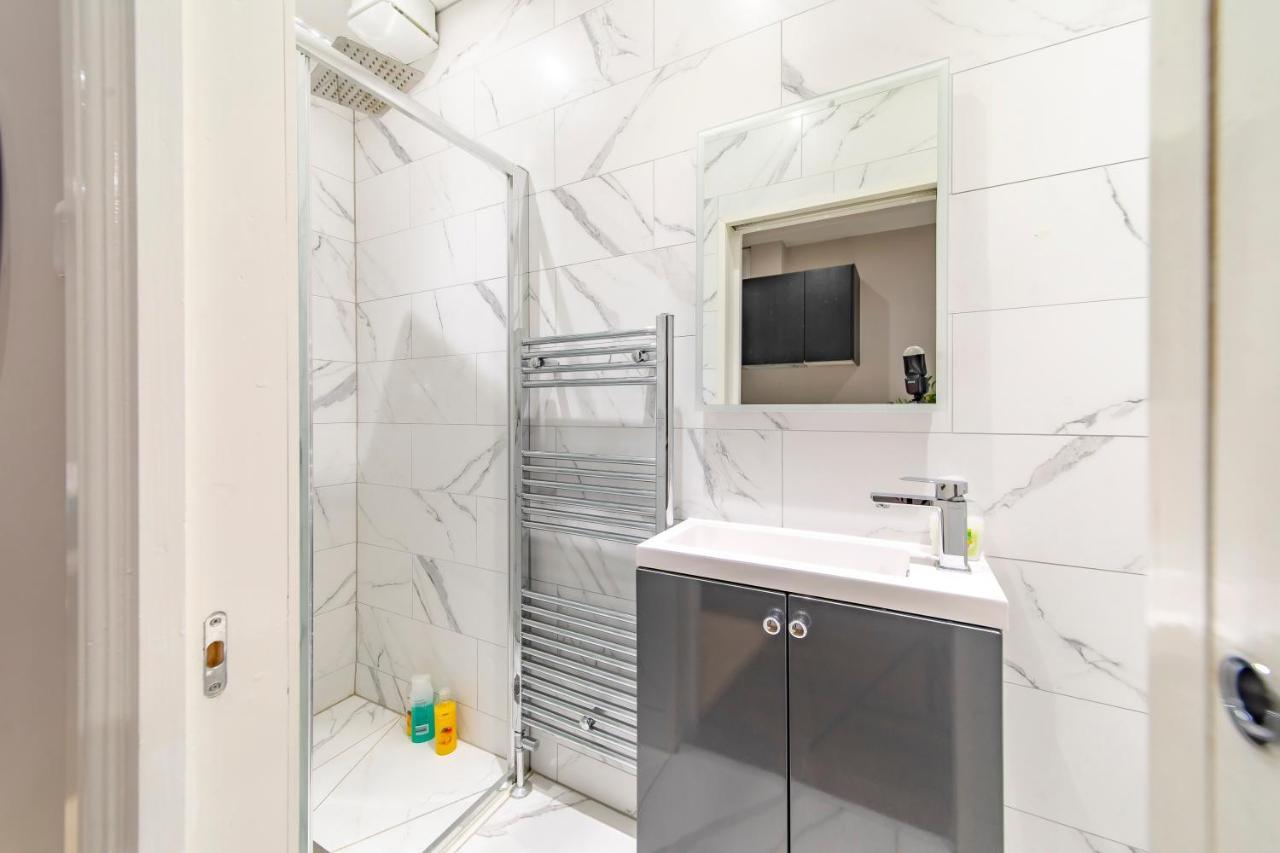 Morden Stuido Flat I Mins Away From Brighton Beach 1Ep Apartment Bagian luar foto